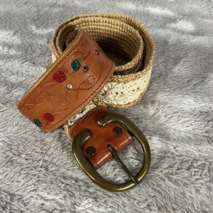 Vintage SALVATORI hand tooled macramé crocheted leather trim belt size 32
